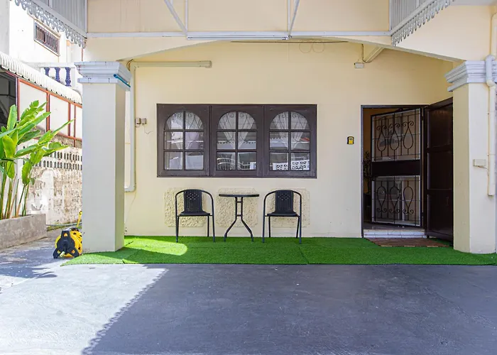Holiday home 3bedrooms, Pet Friendly, 5min Drive To Bts Udomsuk *